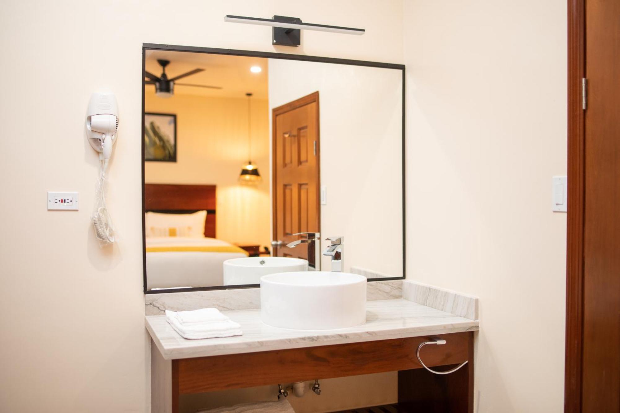 The West House Boutique Hotel 산 이그나시오 외부 사진